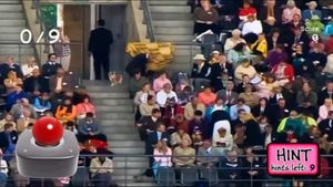 Kitty in the Crowd screenshot 2